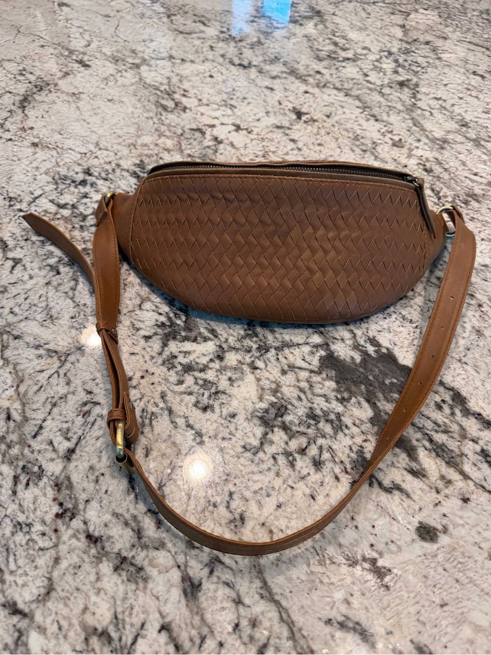 Mandrn Atlas Tan Woven Leather Belt Bag